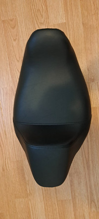DYNA LOW RIDER SEAT