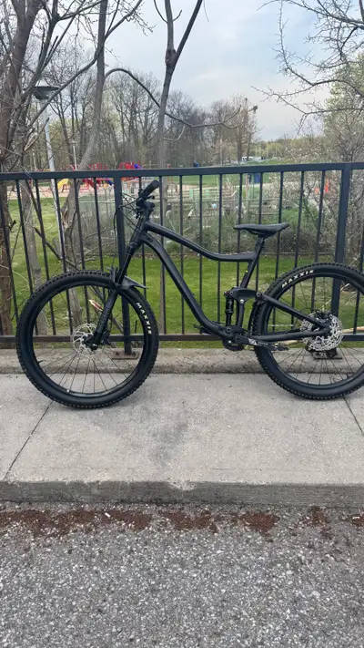 Giant Trance Mountain Bike, View more