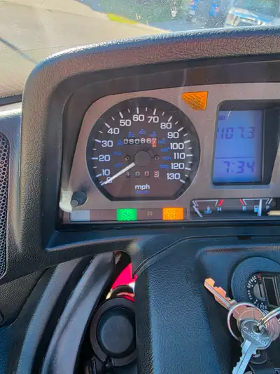 This is a 2000 Honda Goldwing GL1500A 25th Anniversary Model. It's the last year Honda produced a 15...