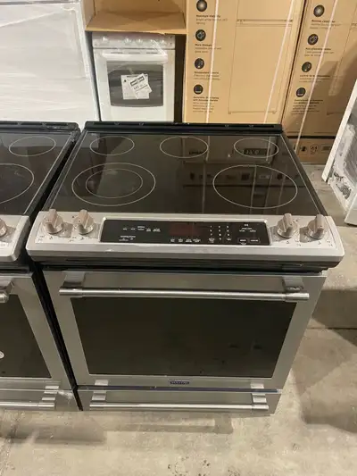 USED- Great Condition Maytag Stove Convection), View more