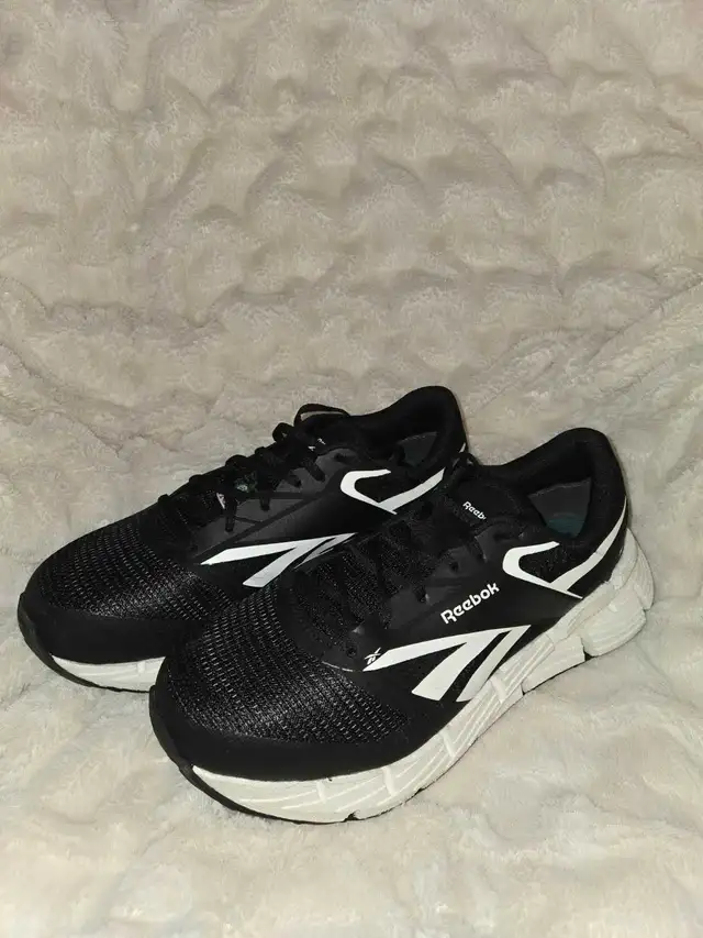 Reebok safety shoes NEW in Men's Shoes in Kitchener / Waterloo - Image 2