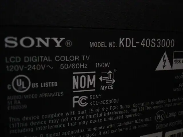 Sonny LCD 42" TV & remote in TVs in Ottawa - Image 5