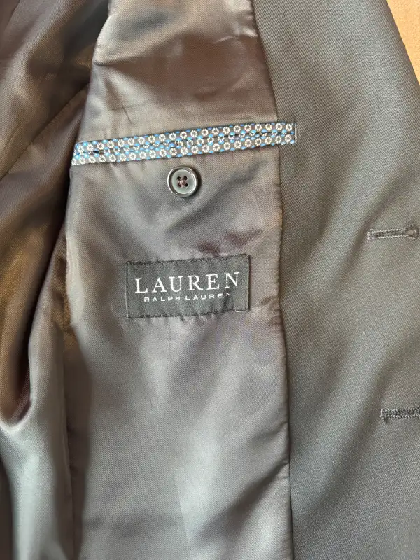 Boys Ralph Lauren suit - Size 8 in Kids & Youth in Edmonton - Image 5