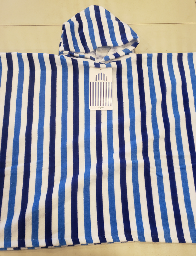 Kids Hooded Towels Blue White Striped 30x50 - New in Bathwares in Markham / York Region - Image 3