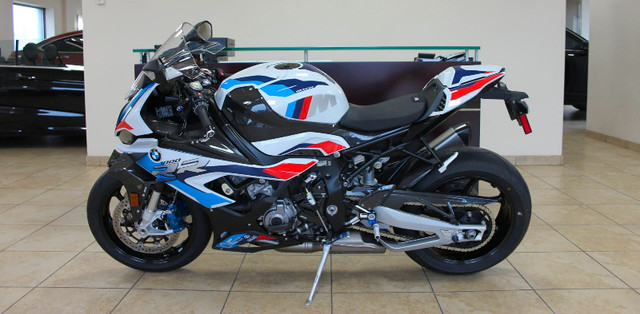 MOTO BMW M 1000 RR 2022 in Sport Bikes in Mississauga / Peel Region - Image 4