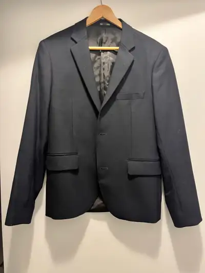 Gap Men’s Navy Wool Blazer (US 38) Medium, View more