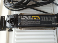 loweltota studio light