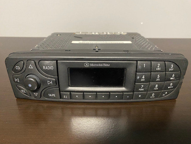OEM 2001 - 2004 Mercedes C-Class Radio  - NOT WORKING - as is in Audio & GPS in Guelph