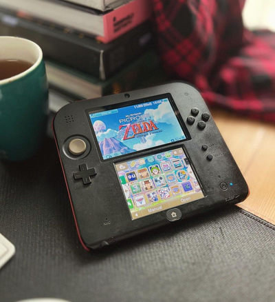 MODDED Nintendo 2DS BlkRed《999+ Games & All Pkmn Titles Gen 1-7》, View more