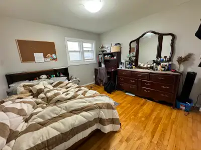 Looking for a quiet seasoned roommate. A private room in a 4BR townhouse is available June 1st. Loca...