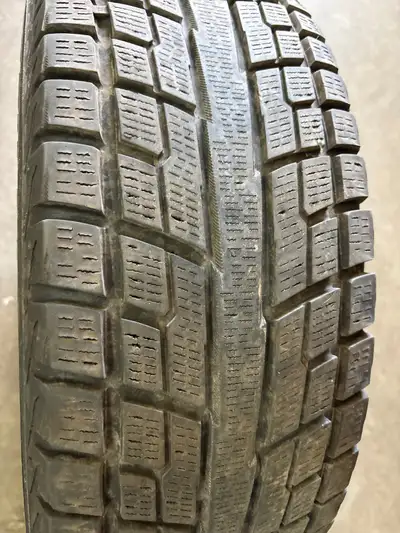 4 pneus d'hiver P215/70/16 100T Yokohama Ice Guard iG 51 V 30.5% d'usure, mesure 9-9-8-8/32 215/70/1...