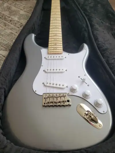 PRS SILVER SKY, View more