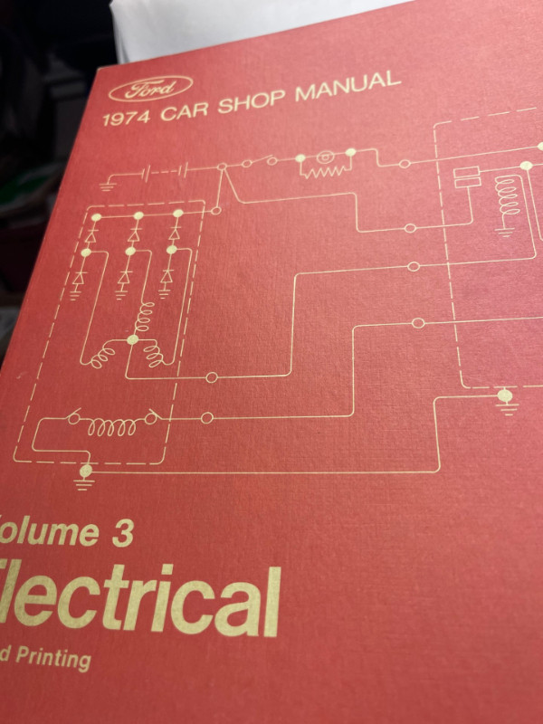 1974 FORD FIVE VOLUME CAR SHOP MANUAL SET #M1282 in Arts & Collectibles in Edmonton - Image 4