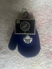 Toronto Maple Leafs baby mitts