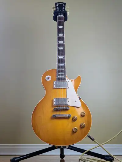 Gibson Les Paul R8, View more