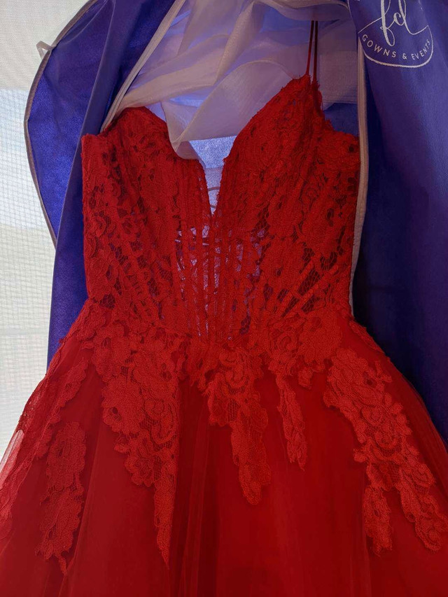 Beautiful red corset grad dress in Women's - Dresses & Skirts in Kamloops - Image 2