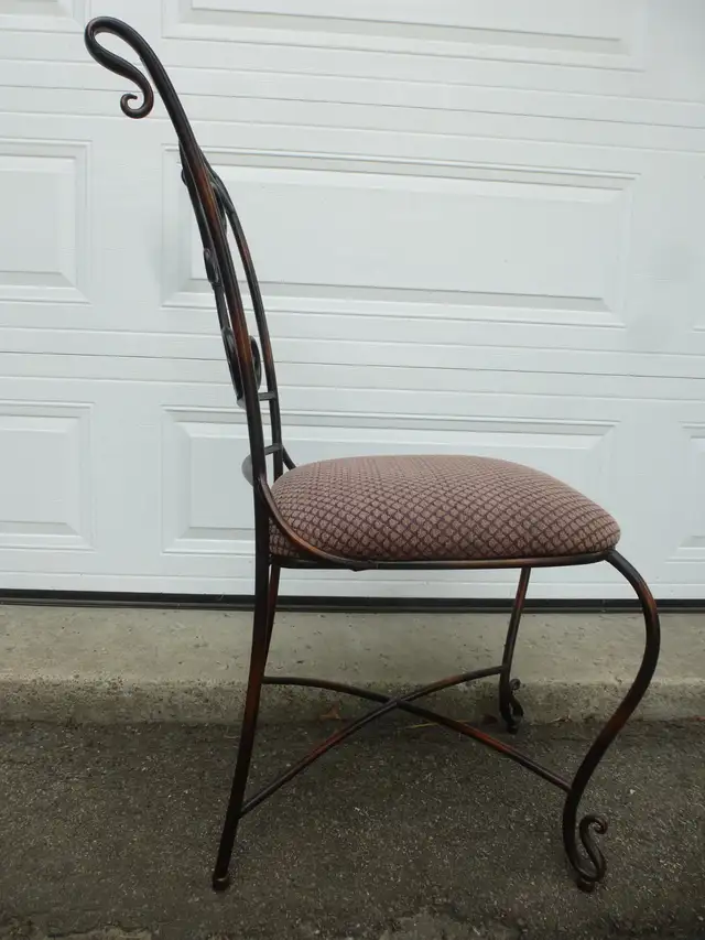 Chaises de cuisine / Dining chairs in Dining Tables & Sets in Laval / North Shore - Image 4