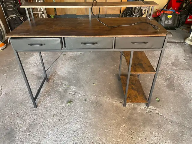 Rolanstar computer desk in Desks in City of Toronto - Image 4