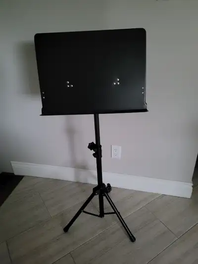 Grand lutrin ajustable Adjustable Music Stand, View more