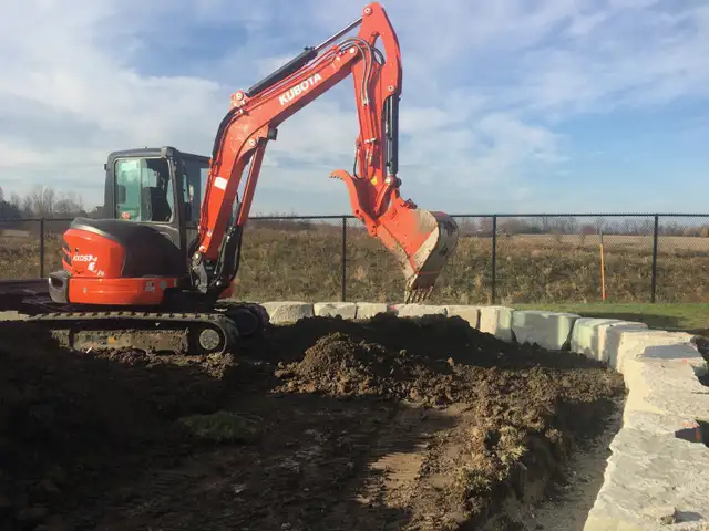 Mini Excavator and Skid Steer Service