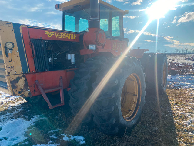 875 versatile 4wd in Farming Equipment in Regina