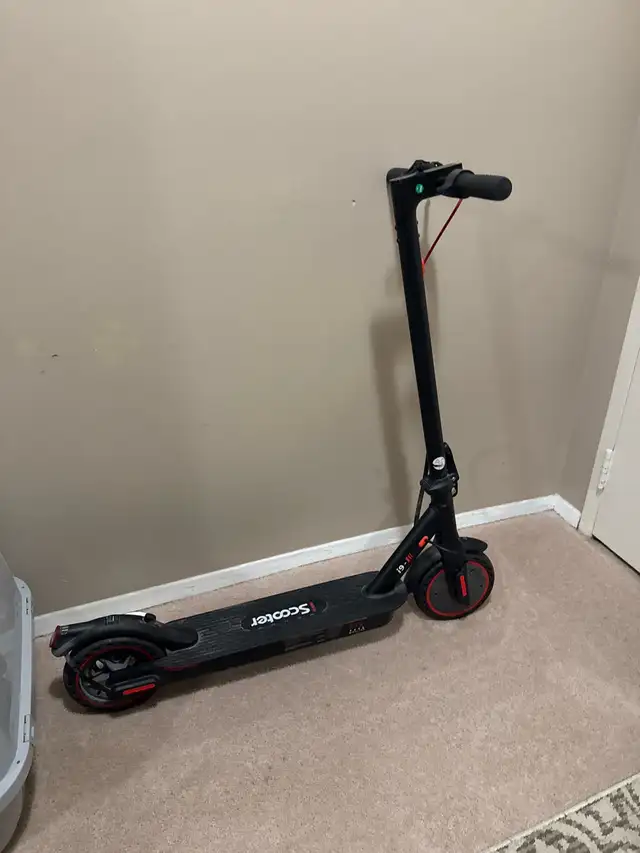 Electric Scooter ( Used 4 Time the box is available ) like new in Scooters & Pocket Bikes in London - Image 6