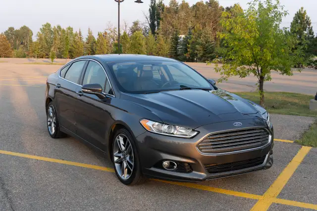 2016 Ford Fusion Titanium AWD | Fully Loaded | 143K km