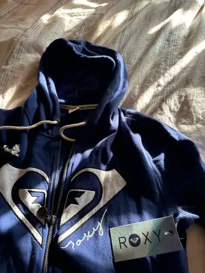 Brand New with Tags Roxy Hoodie - size Large, View more