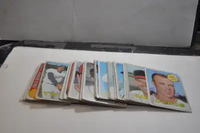 Topps 1969 baseball cards  lot +-50 rookie stars high numbers sa, View more