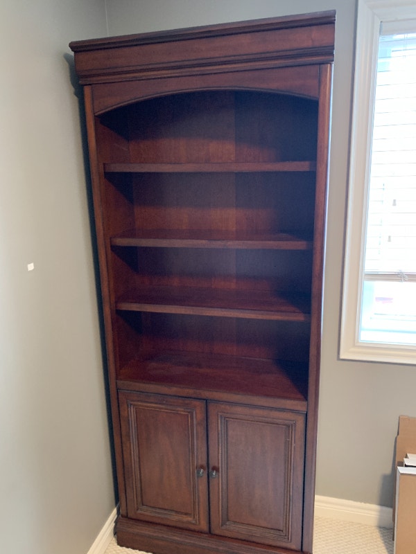 Executive Corner Desk and Hutch Tuscany Brown Desks Oshawa