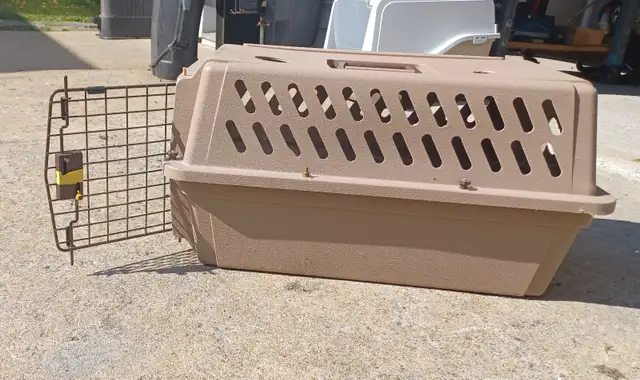 Cage pour petit chien  ou chat in Accessories in Lanaudière - Image 3