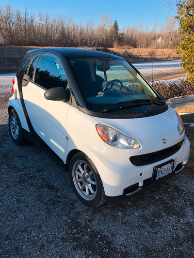 Smart Car for sale with low Km!