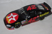 Modèle réduit 1:24 Jamie McMurray 2004 Intrepid R/T # 42 Nascar