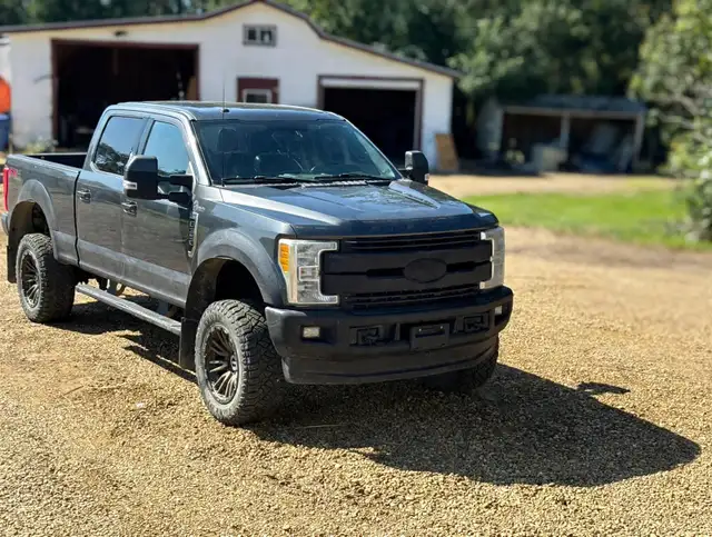 2017 F 350 Lariat