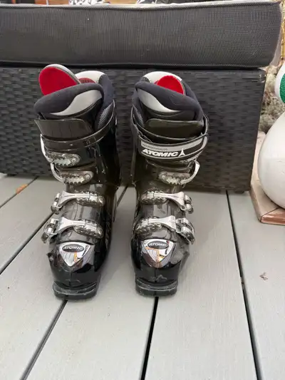 Atomic Beta Carv 8-50 Ski Boots 25.5, View more