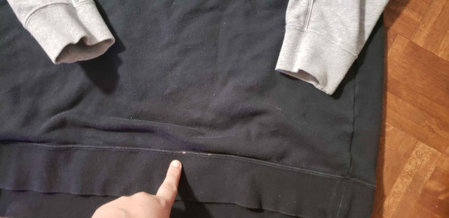 Nike Black & Gray Hooded Sweatshirt Dress or Jacket long sleeve dans Femmes - Hauts et vêtements d'extérieur  à Longueuil/Rive Sud - Image 3
