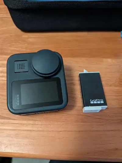 Gopro 360 hardly used comes with an enduro battery, case and bag. Works great with no issues or scra...