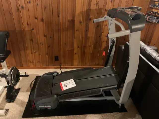 Bowflex Treadclimber TC10 in Exercise Equipment in Edmonton - Image 2