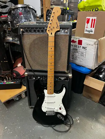 Squier Strat by Fender - Affinity Series, View more