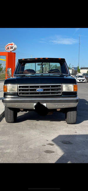 1990 Ford F 250 XLT lariat 