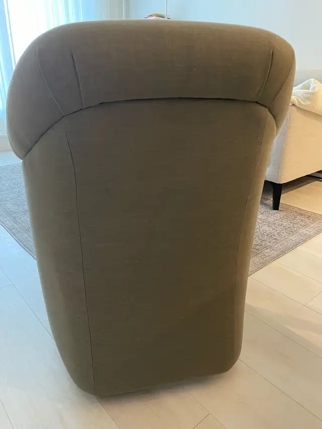 Article Chair - Hess Welsh Green Chair in Chairs & Recliners in City of Toronto - Image 5