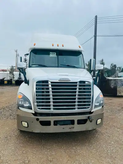 2017 Freightliner Cascadia in very good condition for sale. Well maintained, no work pending to be d...