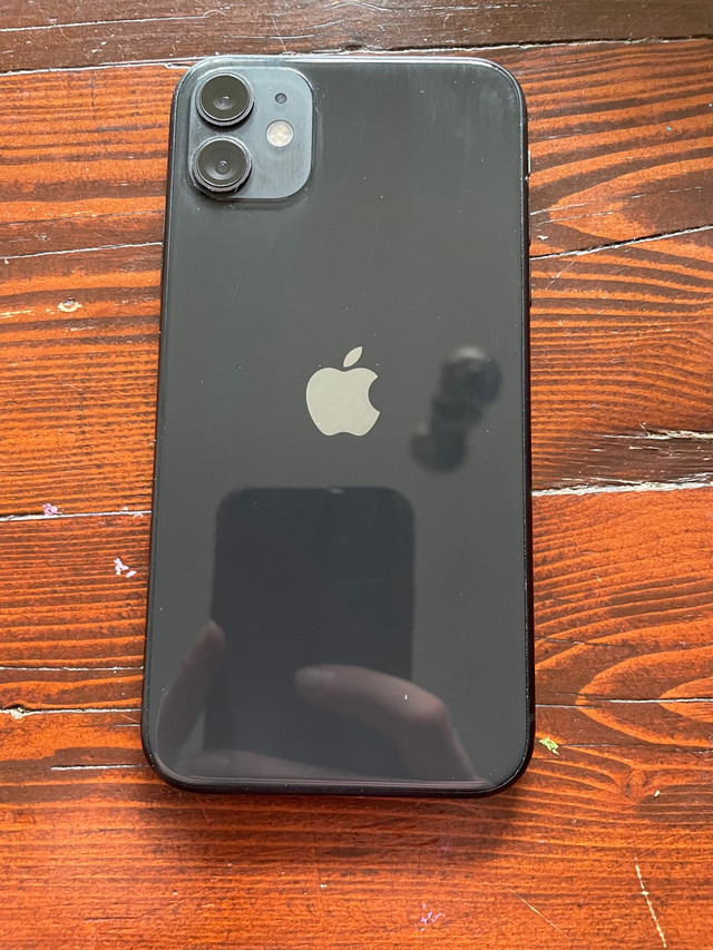 Apple iPhone 11 64GB in Cell Phones in Calgary - Image 2