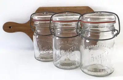 Antiquité 1930 Collection Pots à conserve PERFECT SEAL Canada-1, View more