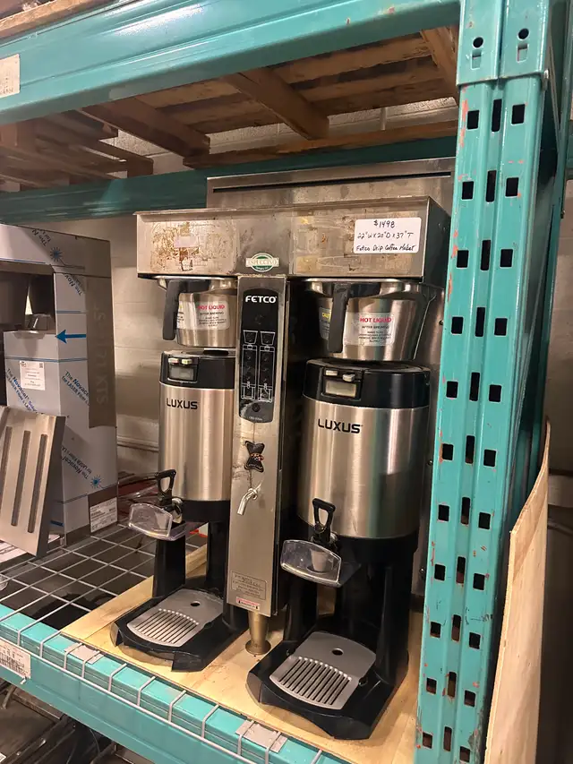 Commercial Restaurant Fetco Drip Coffee Maker CBS-2052e in Other in Calgary - Image 3