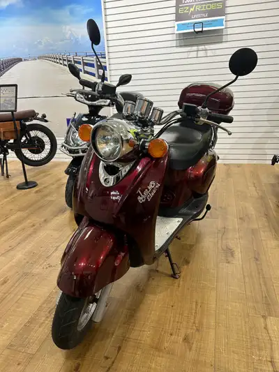 Used Motorino XPn Fairly good condition, just over 6k kilometres. Pickup inside lansdowne place mall...