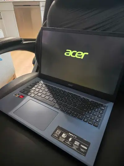 Acer Aspire 3 AMD 16" TOUCHSCREEN LCD Laptop Used for a semester and no longer needed. Well taken ca...