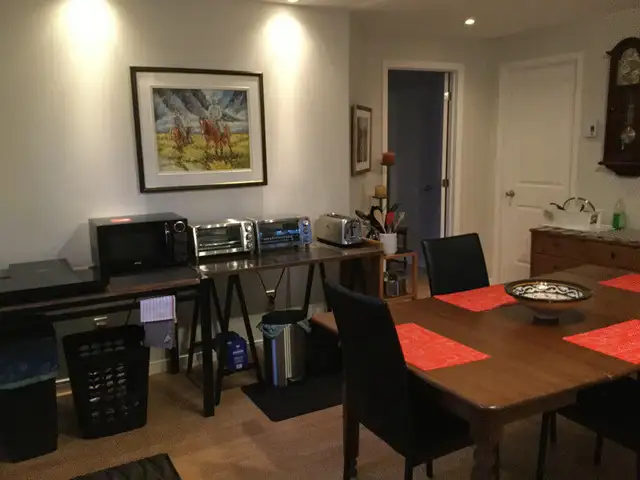 Grande chambre à louer pour étudiant/stagiaire près du Cégep in Room Rentals & Roommates in Victoriaville - Image 9