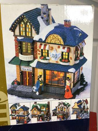 Lighted Victorian House Great Christmas Gift