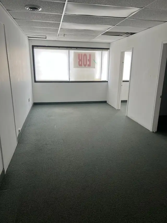 Unit For Rent in Commercial & Office Space for Rent in Oshawa / Durham Region - Image 10